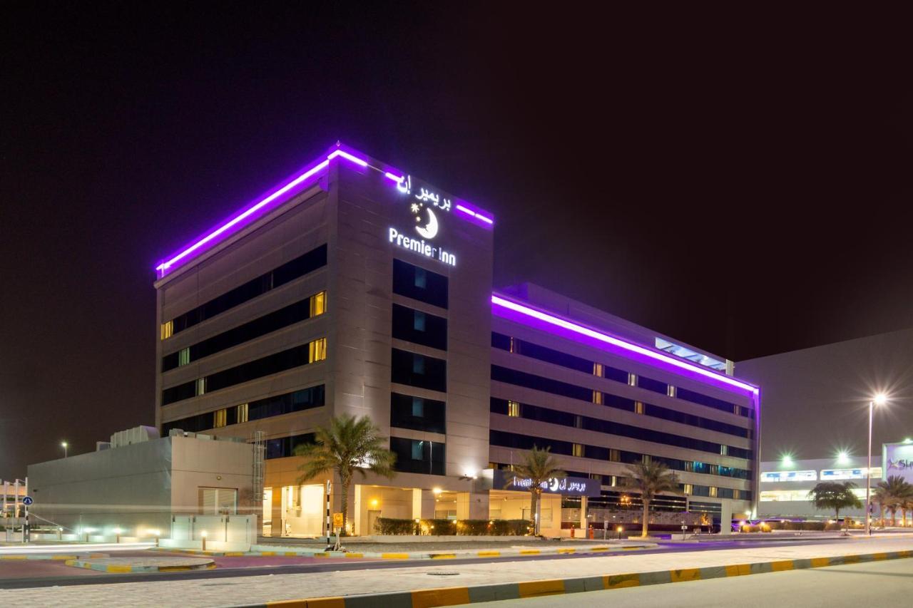 Premier Inn Abu Dhabi Airport Business Park アブダビ エクステリア 写真